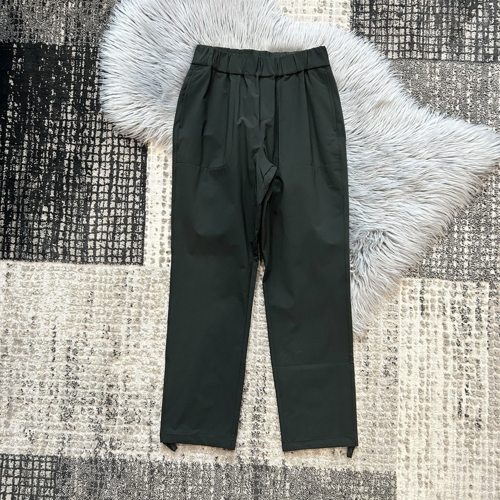 Berbeda Women's Dark Green Tech Pull On Pants Minimalist Pockets Size Medium